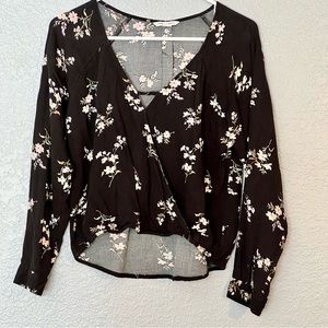 American Eagle Floral Blouse Size Small